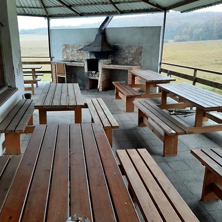 Turistická ubytovňa Hotel Divin Divín Exterior foto