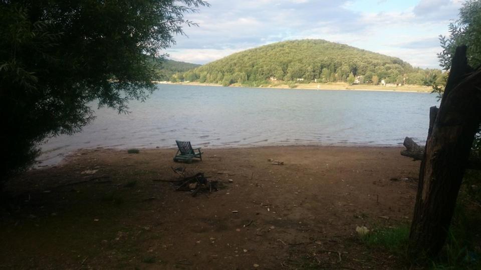 Turistická ubytovňa Hotel Divin Divín Exterior foto