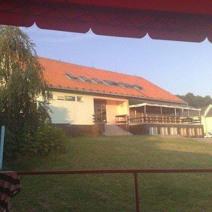 Turistická ubytovňa Hotel Divin Divín Exterior foto